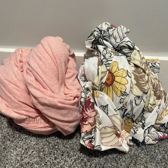 Crib sheets (2) - Picture 4 of 4